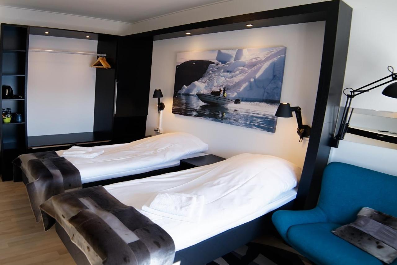 Hotel Qaqortoq Exteriör bild